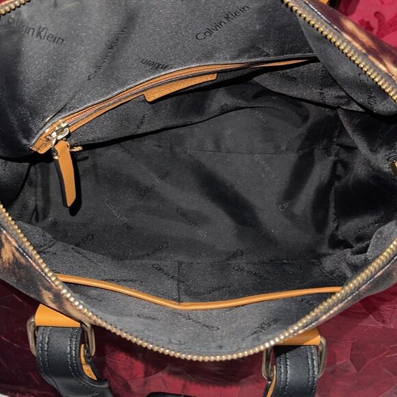 Calvin Klein Leather/Patent Leather‎ Leopard Cheetah print bag - Picture 11 of 16